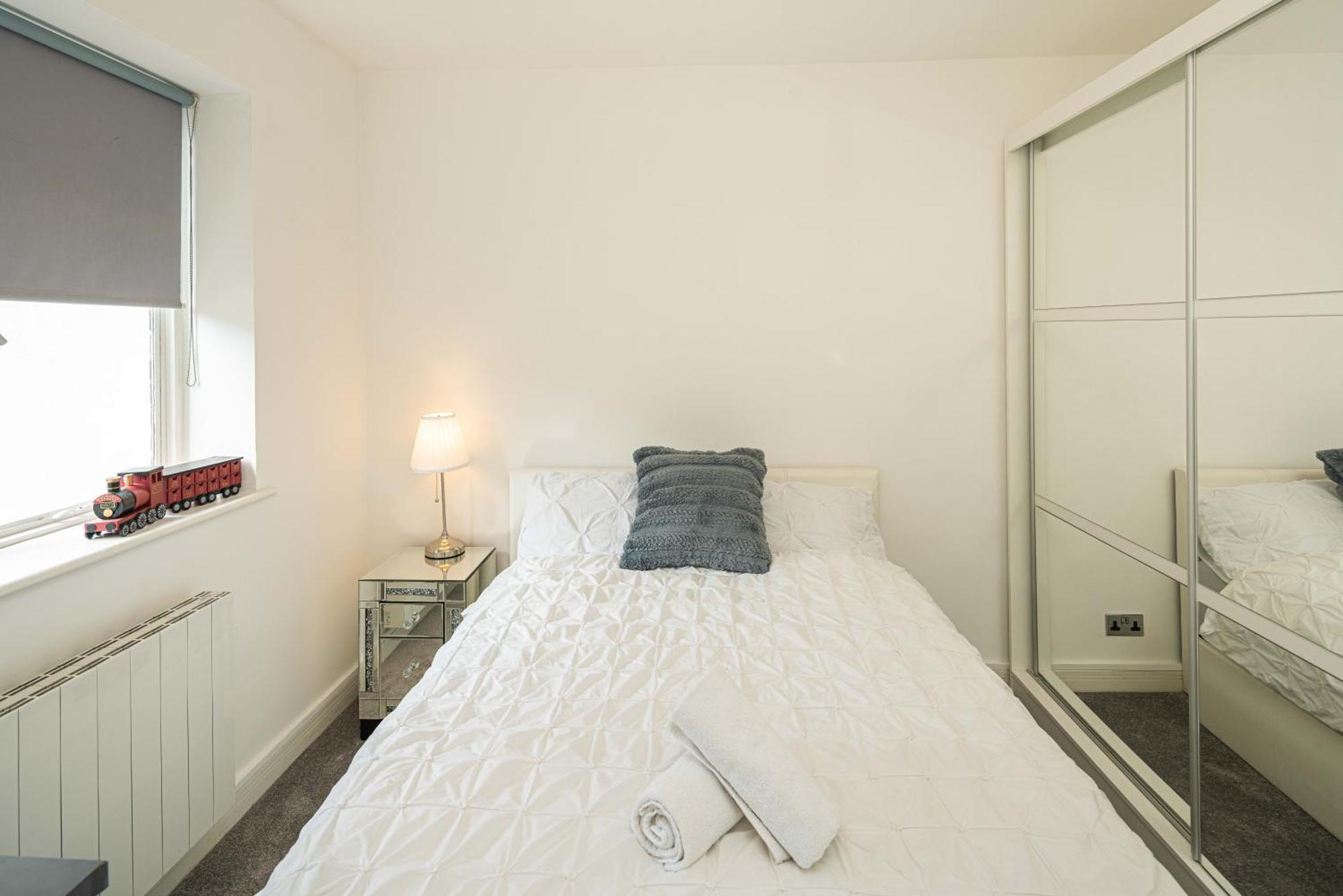 Charming Newly Refurb 2-Bed 2-Bath Whole Apartment Near Hyde Park & Kensington, Prime Paddington Location Zone 1 London Luaran gambar